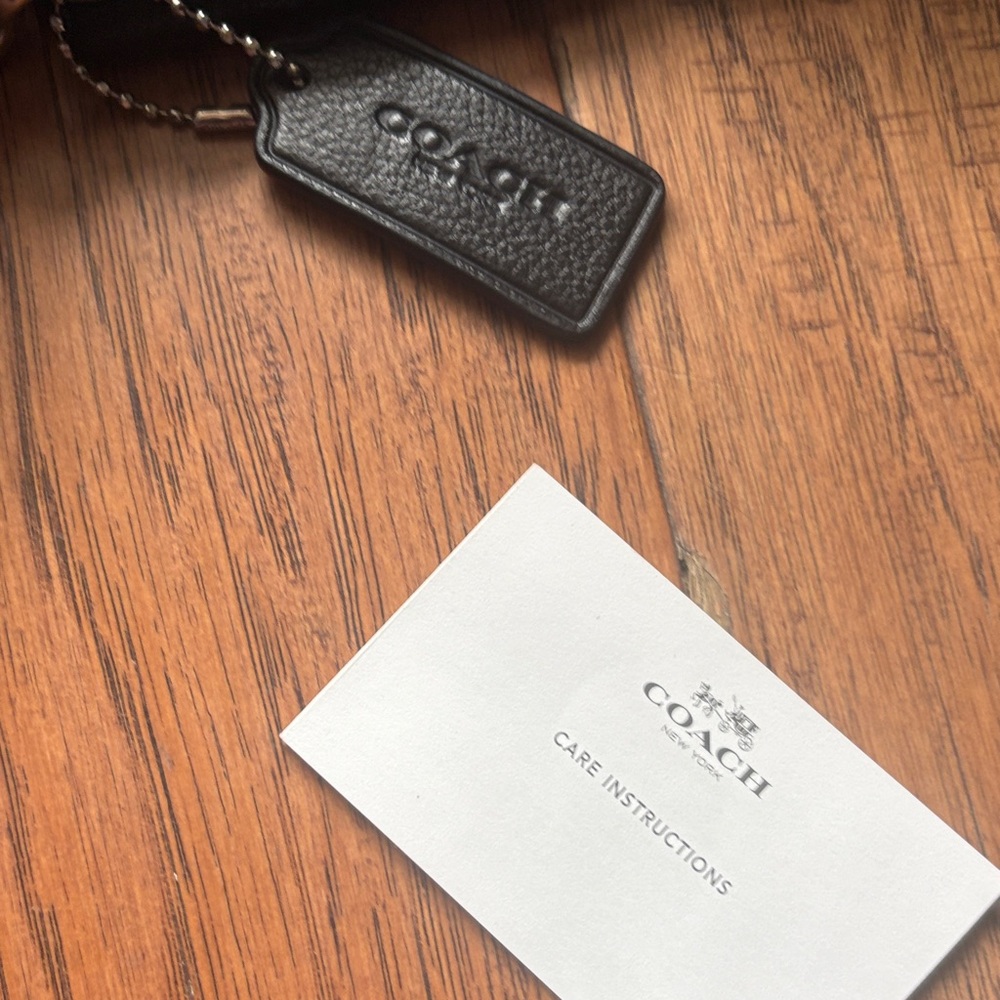 Coach Rare Phoebe Hobo Bag F38251 Black and Tan Leather Bag - Picture 3 of 10